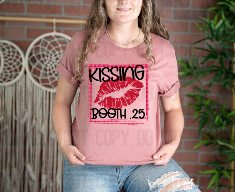 02-32 Kissing Booth