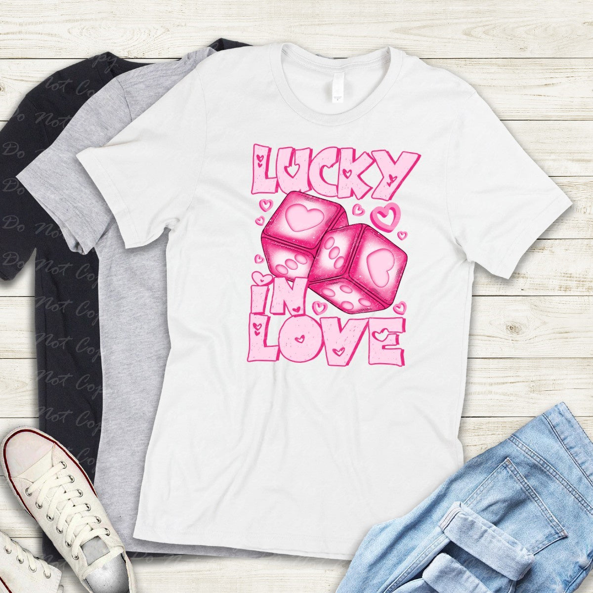 02-430 Lucky in Love tee