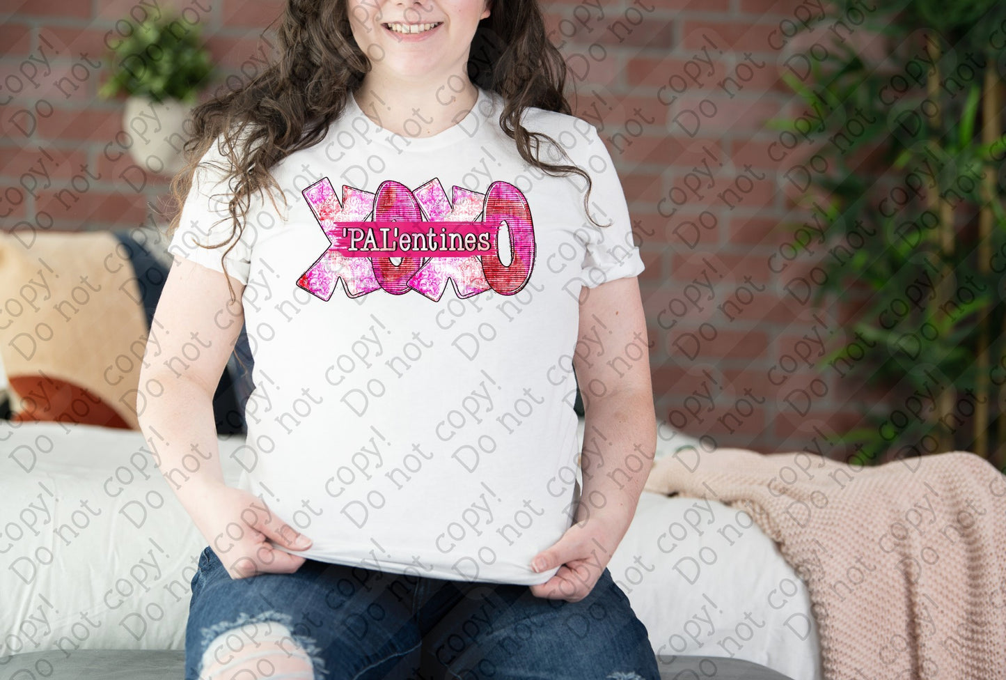 02-459 XOXO Palentines tee