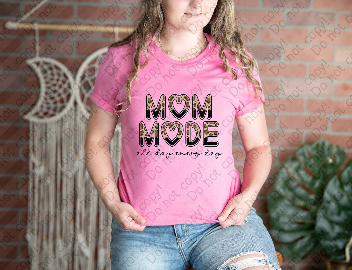 05-94 Mom Mode tee