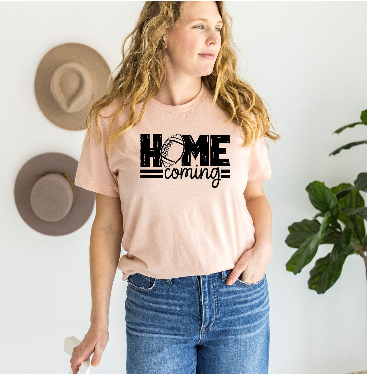 08-199 Distressed Homecoming tee