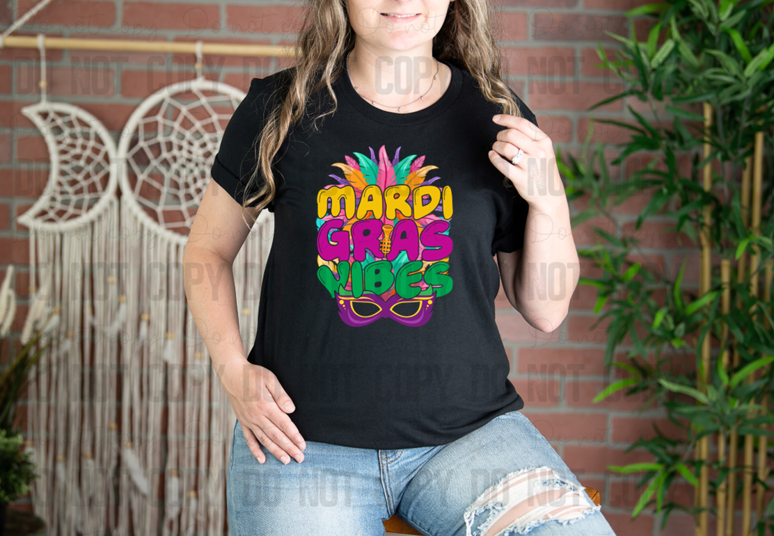 09-81 Mardi Gras Vibes tee
