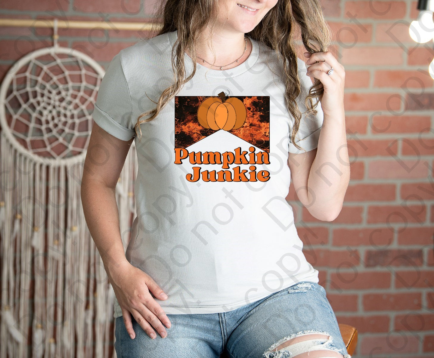 11-56 Pumpkin junkie Tee