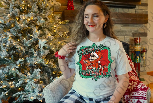 12-330 Christmas Makes Me Feel Alive Skeleton tee