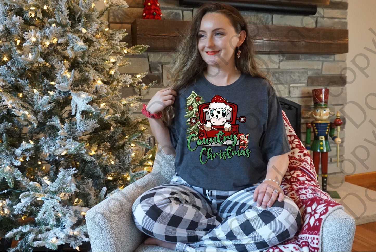 12-337 Country Christmas Cow with Tiny Santa tee