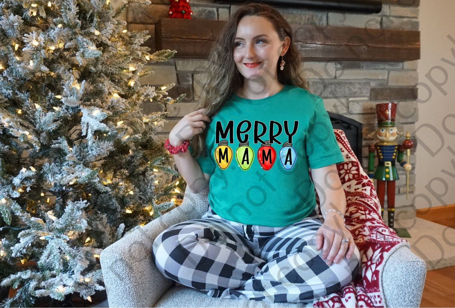 12-386 Merry Mama Glitter Lights tee