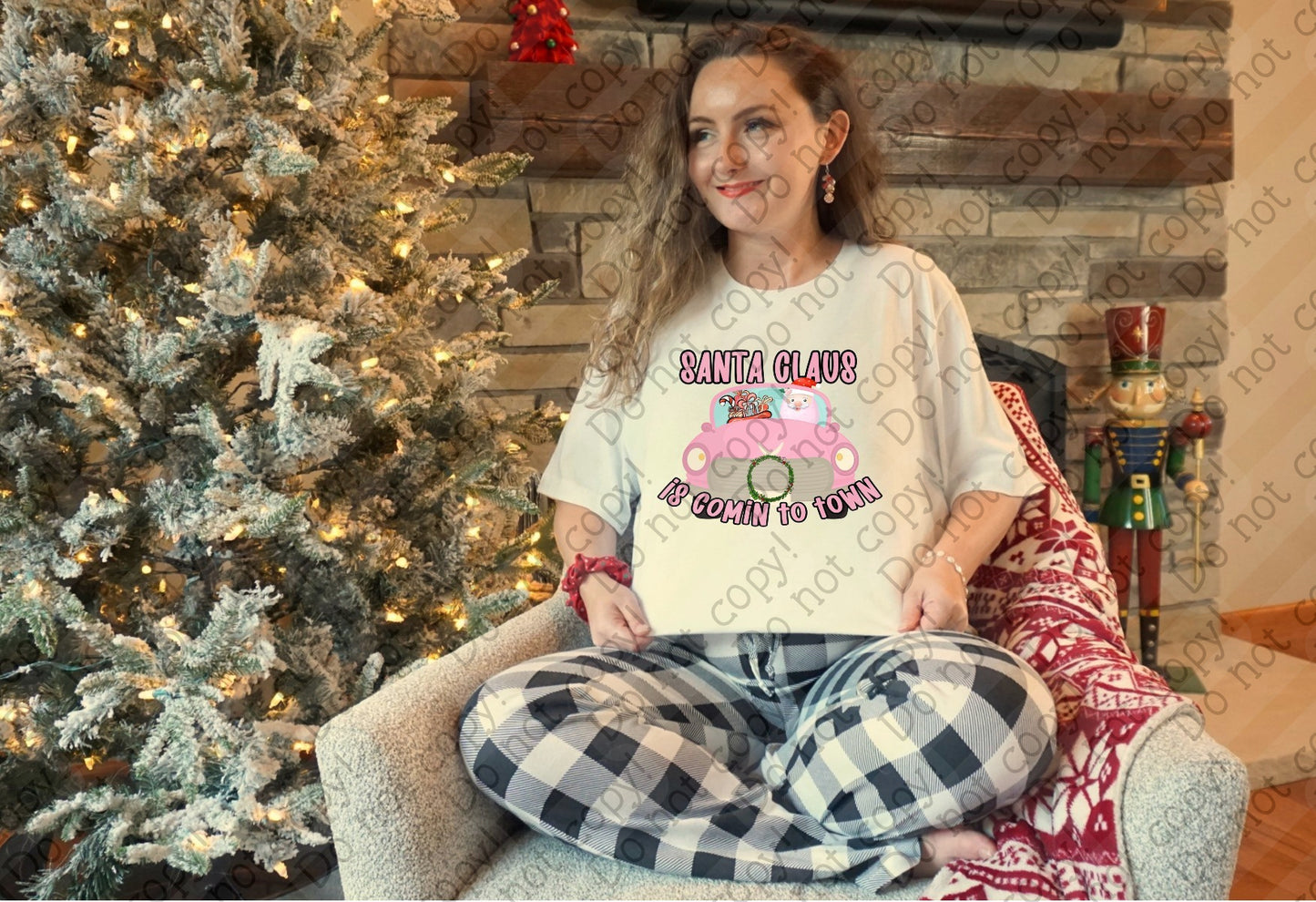 12-402 Santa Claus is Comin to Town - Pink