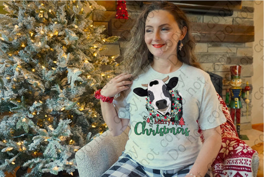12-417 Merry Christmas Cow tee