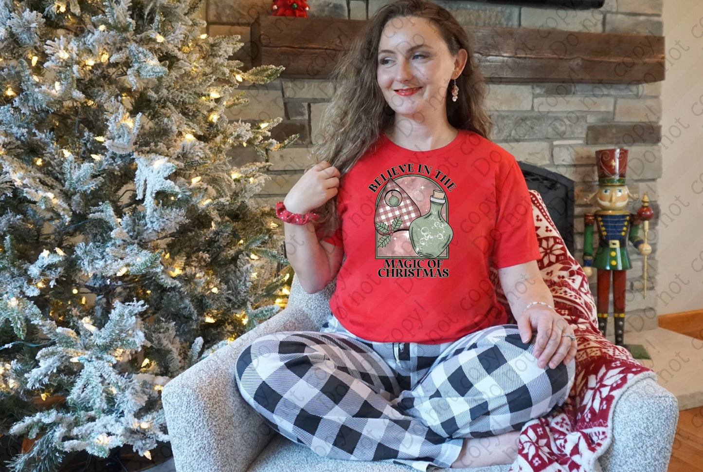 12-444 Believe in the Magic of Christmas tee