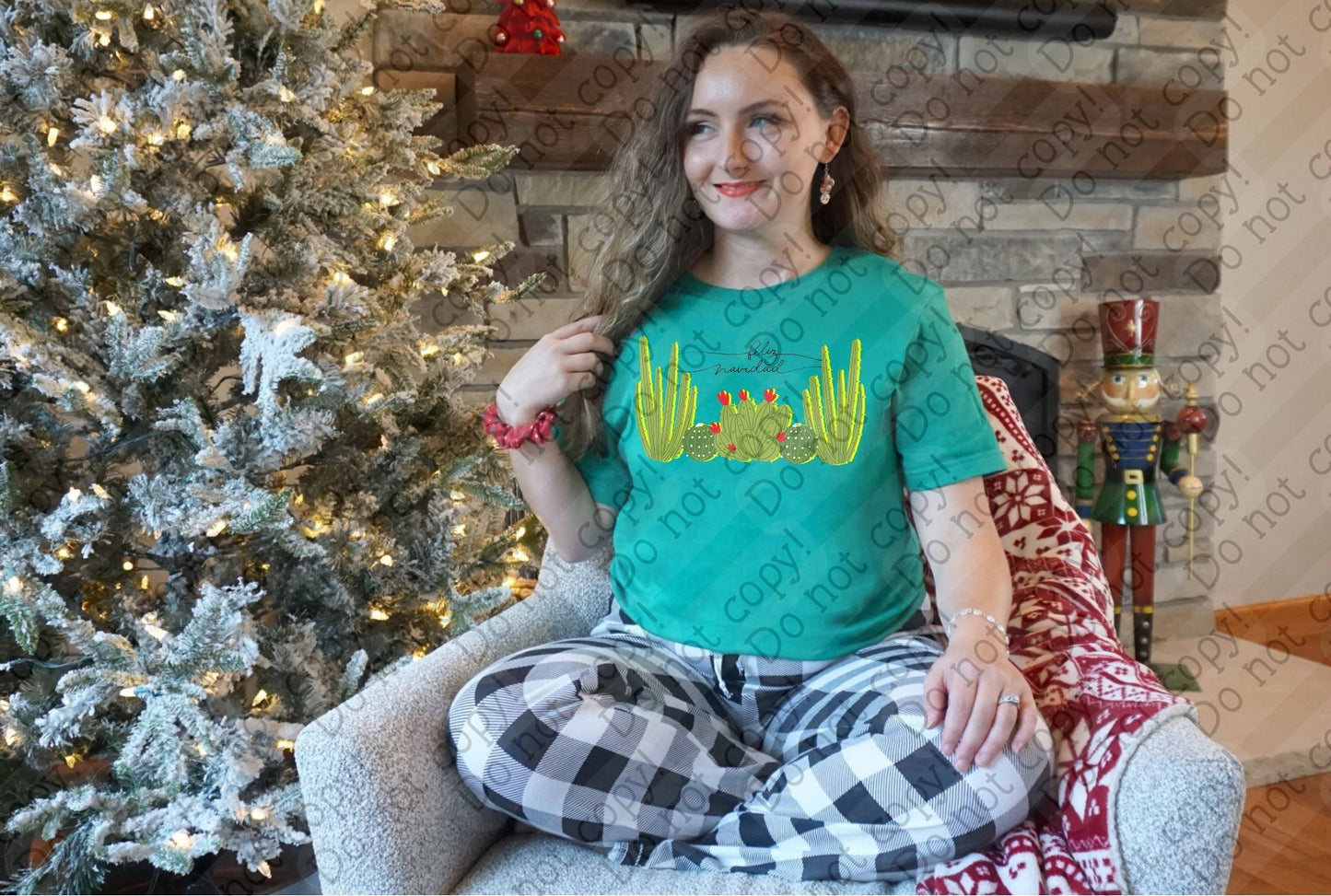 12-464 Feliz Navidad Cactus tee