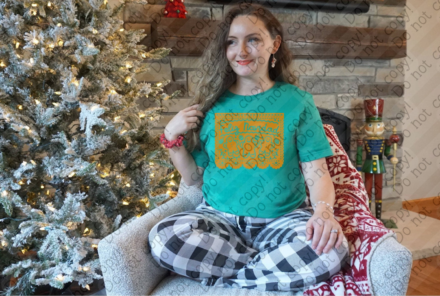 12-466 Feliz Navidad Gingerbread Men tee
