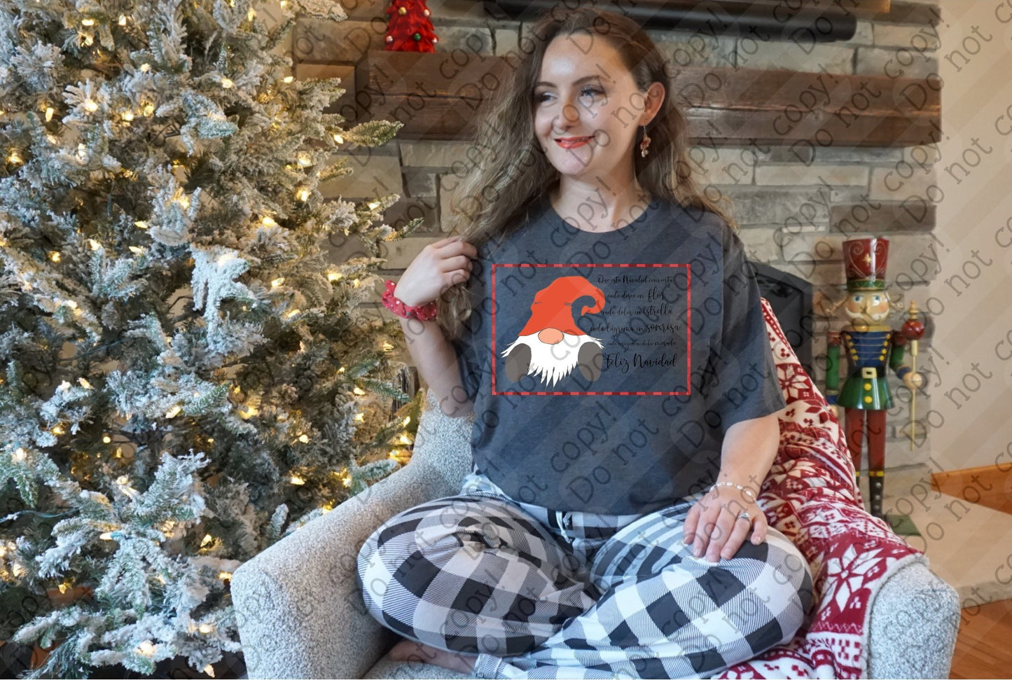 12-468 Feliz Navidad Gnome tee