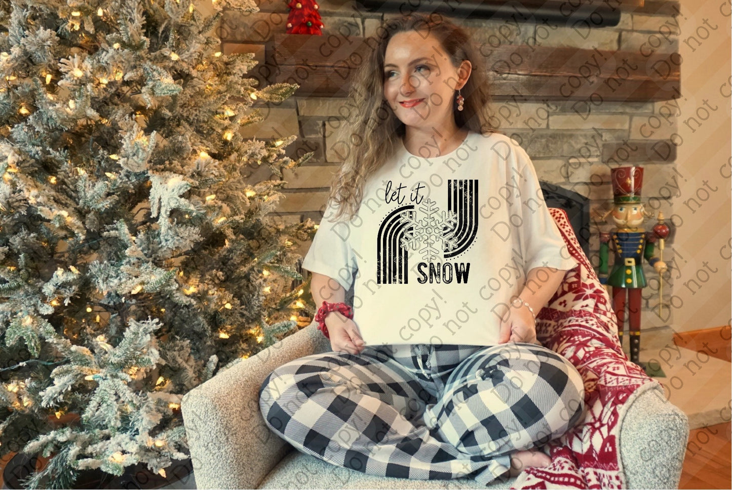 12-488 Let it Snow tee
