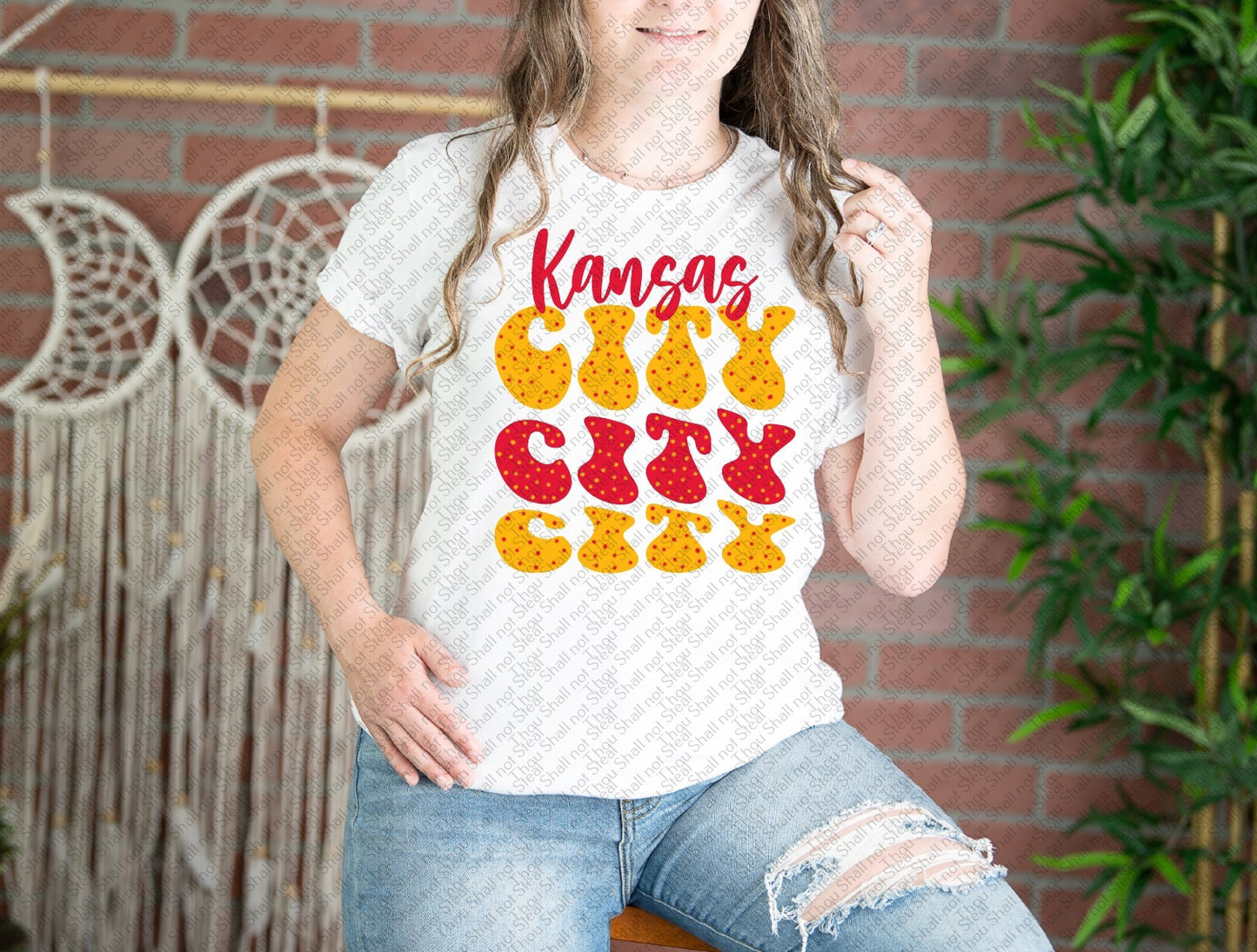 30-389 Kansas City - wavy text tee