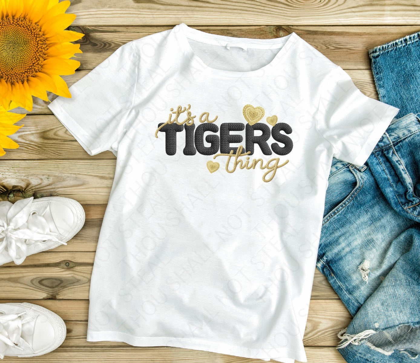 61-24 It_s A Tigers Thing tee