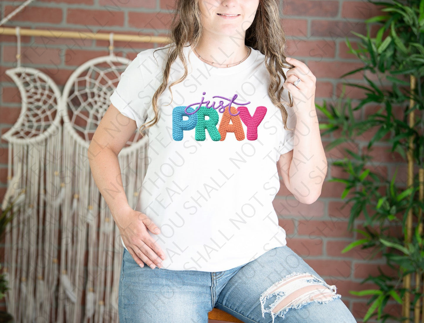 D-159 Crochet Just Pray tee